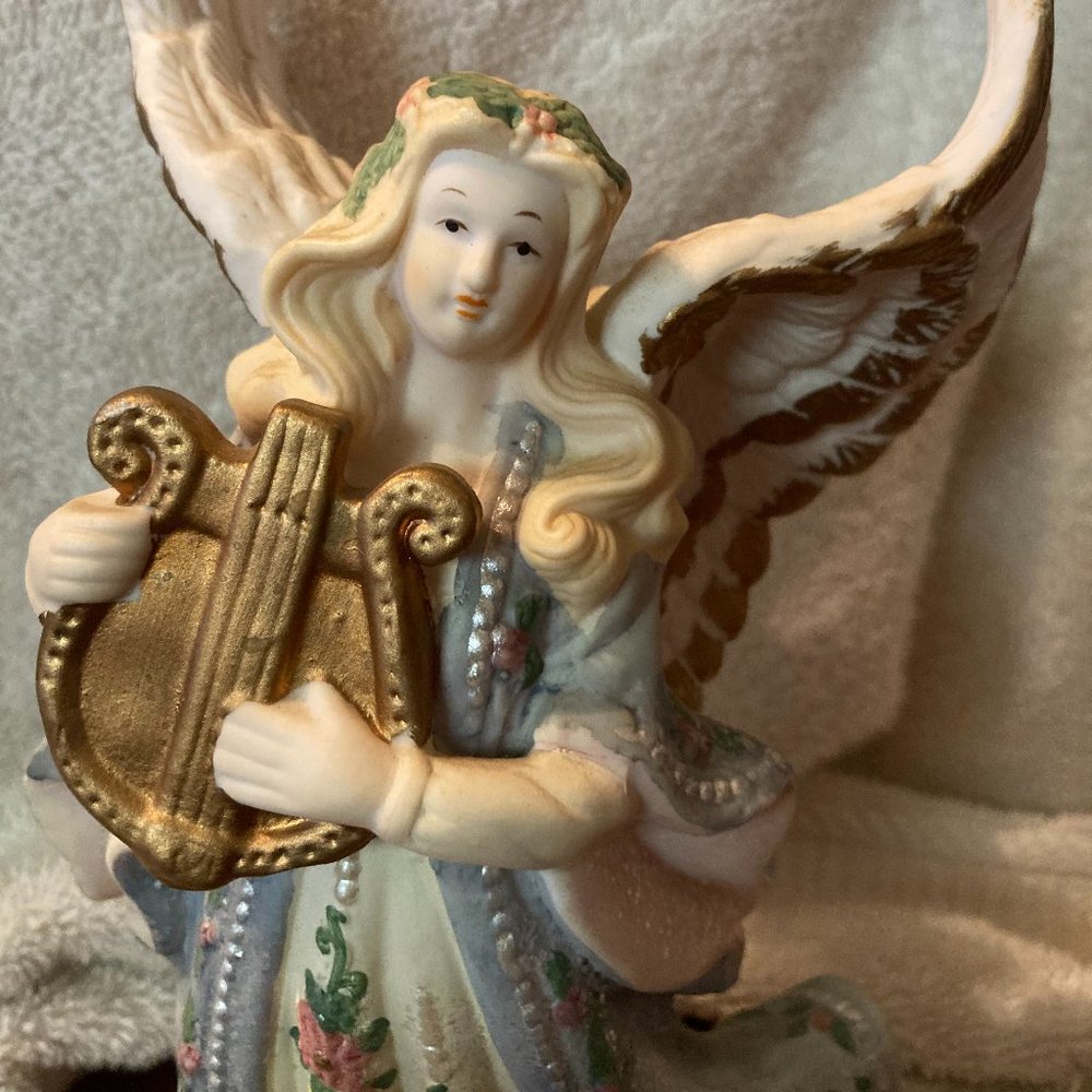 ANGEL WITH HARP STAND PORCELAIN  CUTE DRESS  NEW